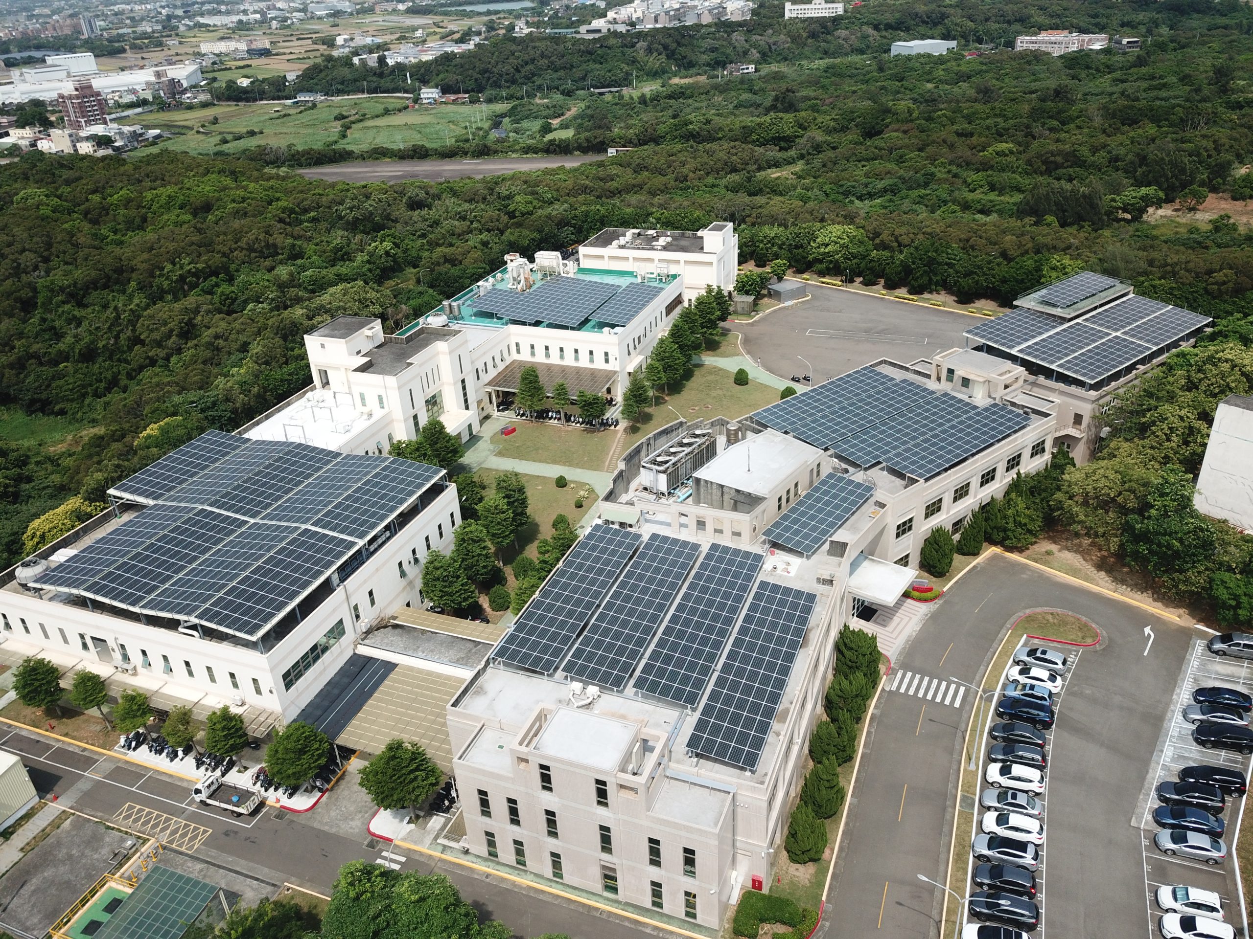 太陽能公司、太陽能發電、太陽能發電機、家用太陽能、家用太陽能、太陽能的使用、太陽能係統、家用太陽能板、自製太陽能板